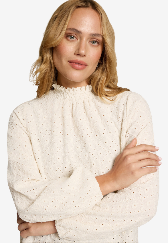 Bluse mit Lochmuster  / Detailbild