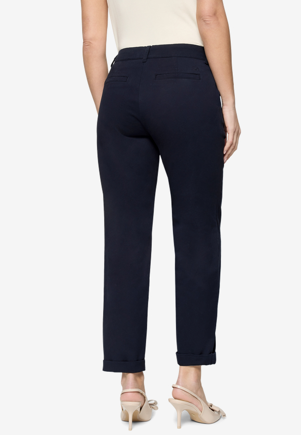 Chinohose  mit Stretch 28 Inch  / Modellfoto Rückseite