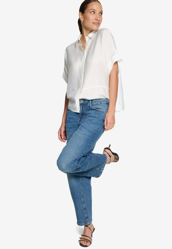 Hemdbluse kurzarm / Modellfoto Vorderseite (Outfit)