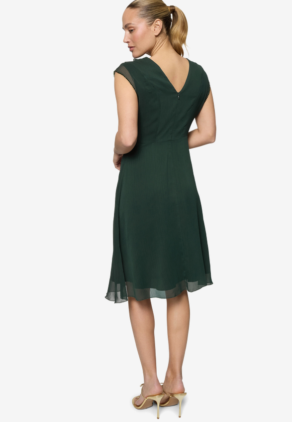 Chiffonkleid  mit Rüschen / Modellfoto Rückseite