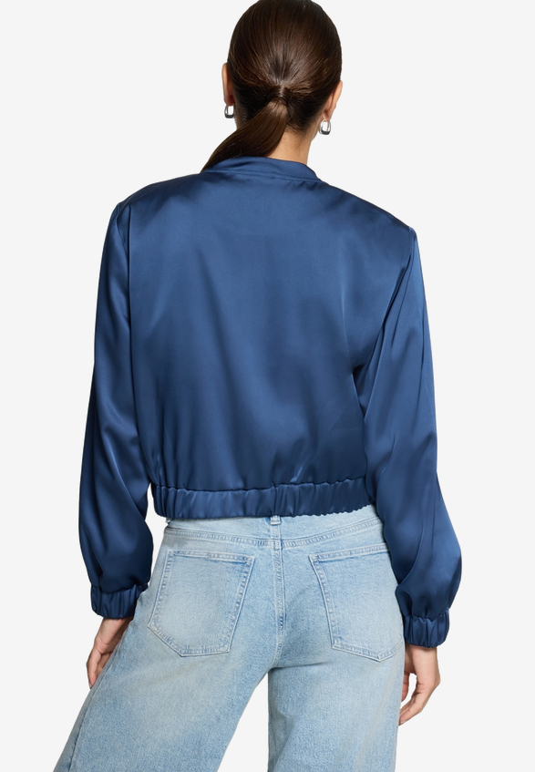 Satin-Jacke  mit Reißverschluss  / Modellfoto Rückseite