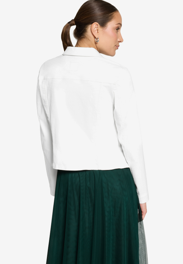 Jeansjacke tailliert mit Knopfleiste / Modellfoto Rückseite