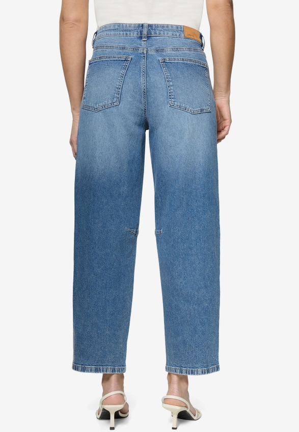 Barrel-Jeans  Mid Waist 29 Inch  / Modellfoto Rückseite
