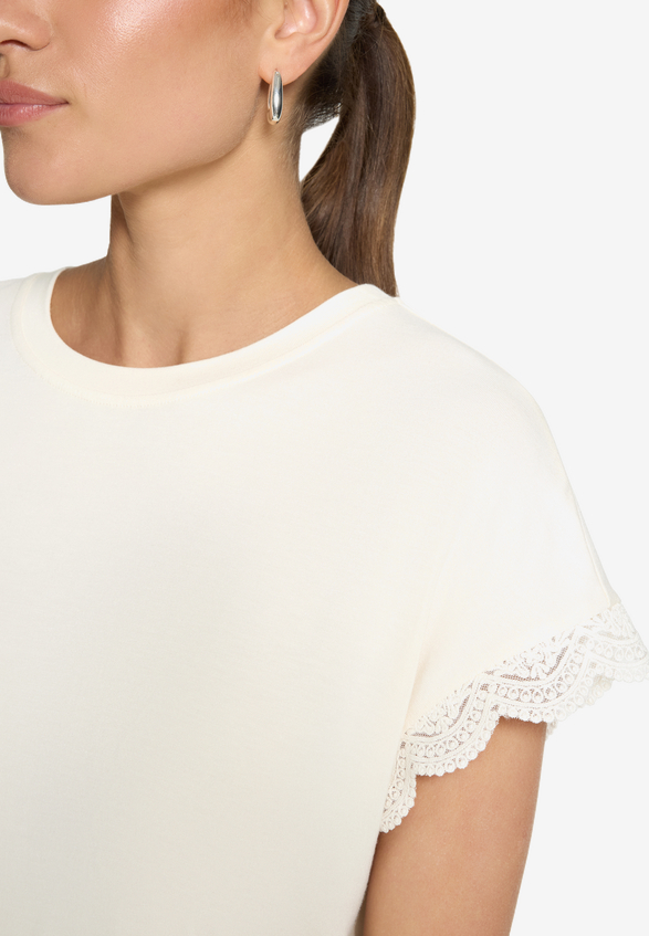 T-Shirt mit Spitze / Detailbild