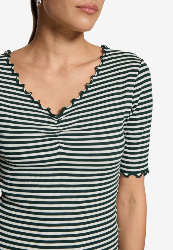Shirt gestreift mit Raffung / Detailbild