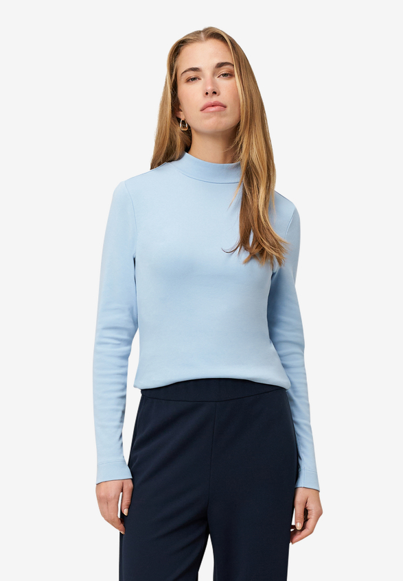 Langarmshirt mit Stehkragen / Modellfoto Vorderseite