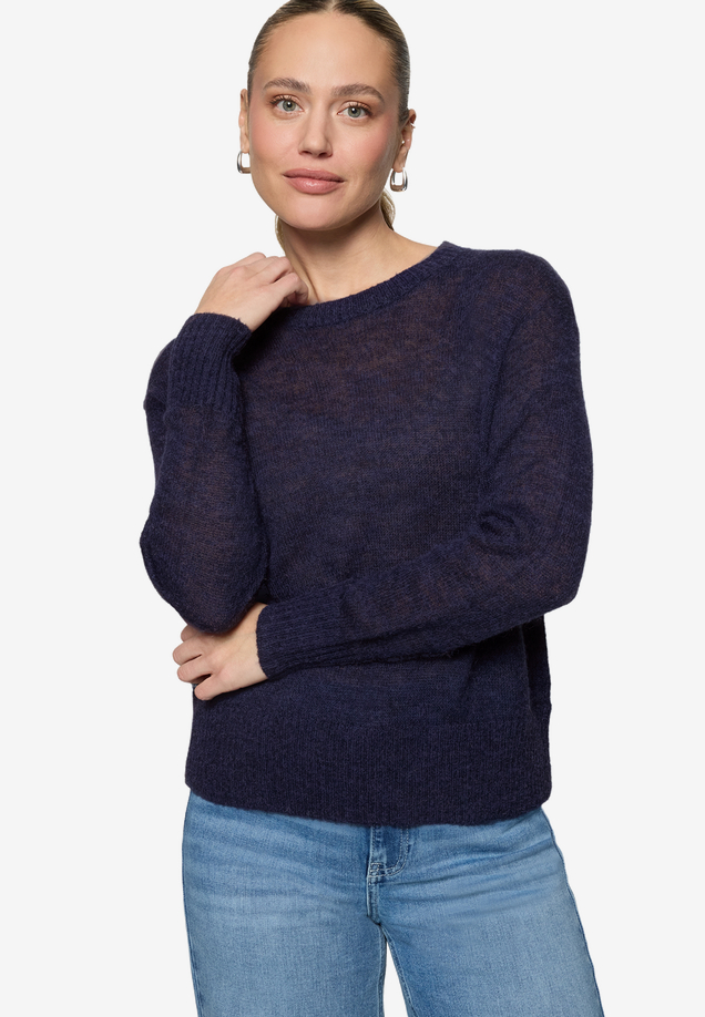 Pullover mit Alpakawolle / Modellfoto Vorderseite