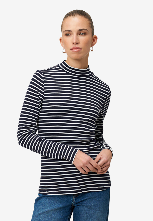Ringelshirt mit Stehkragen / Modellfoto Vorderseite